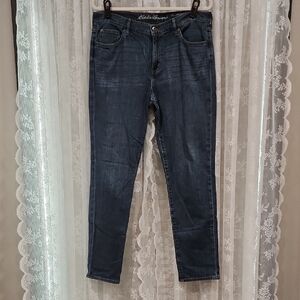 Eddie Bauer "Slim Boyfriend" Jeans